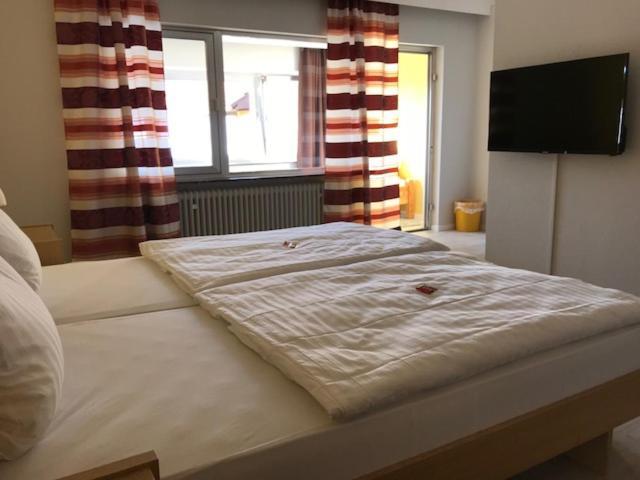 Hotel Zum Ochsen Wonsheim Exterior foto